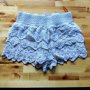 Cute lace shorts